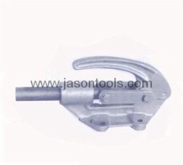 Straight-line action clamps